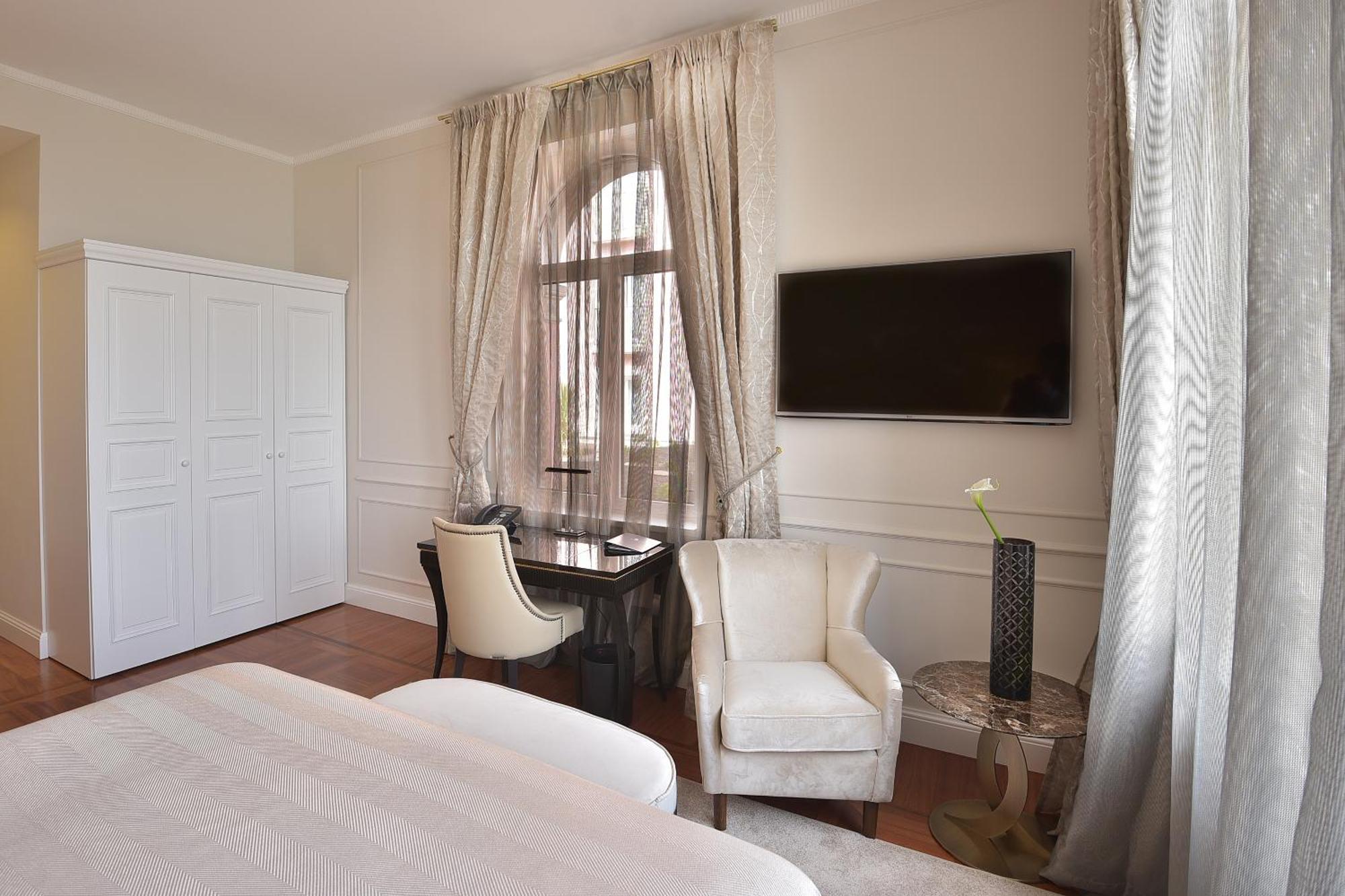 Hotel Amadria Park Milenij 5*